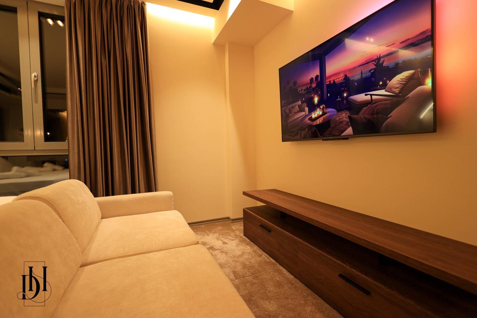 Deha Rooms & Apartments Тирана Экстерьер фото