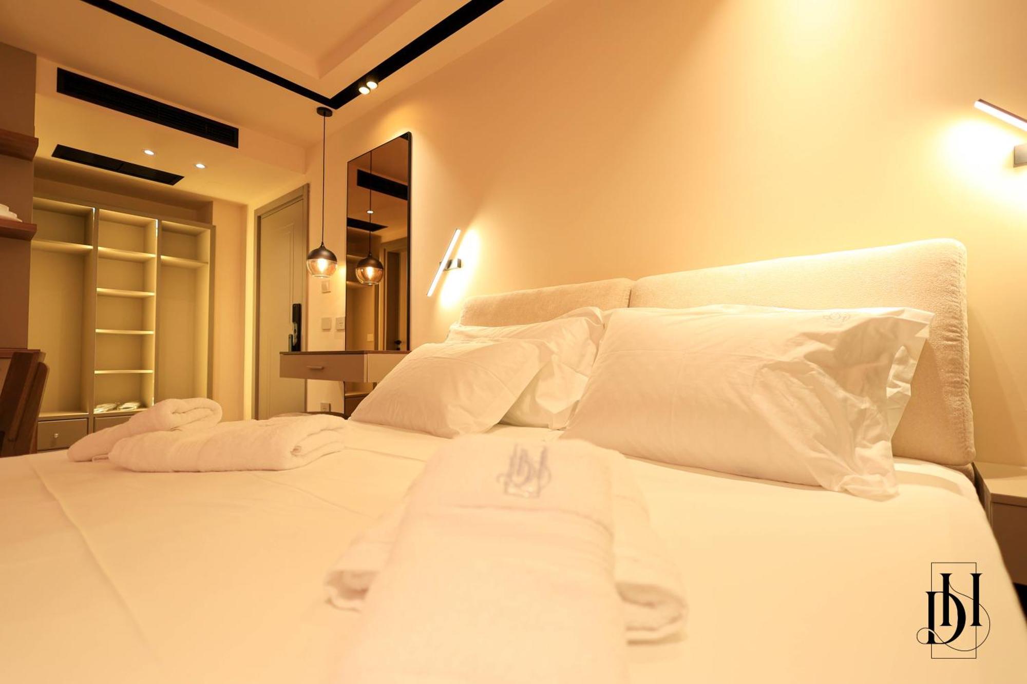 Deha Rooms & Apartments Тирана Экстерьер фото