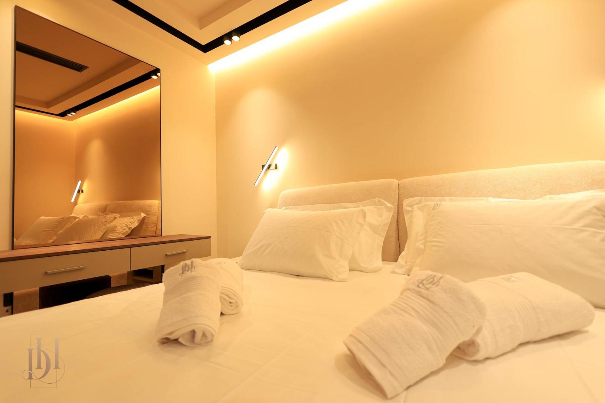 Deha Rooms & Apartments Тирана Экстерьер фото