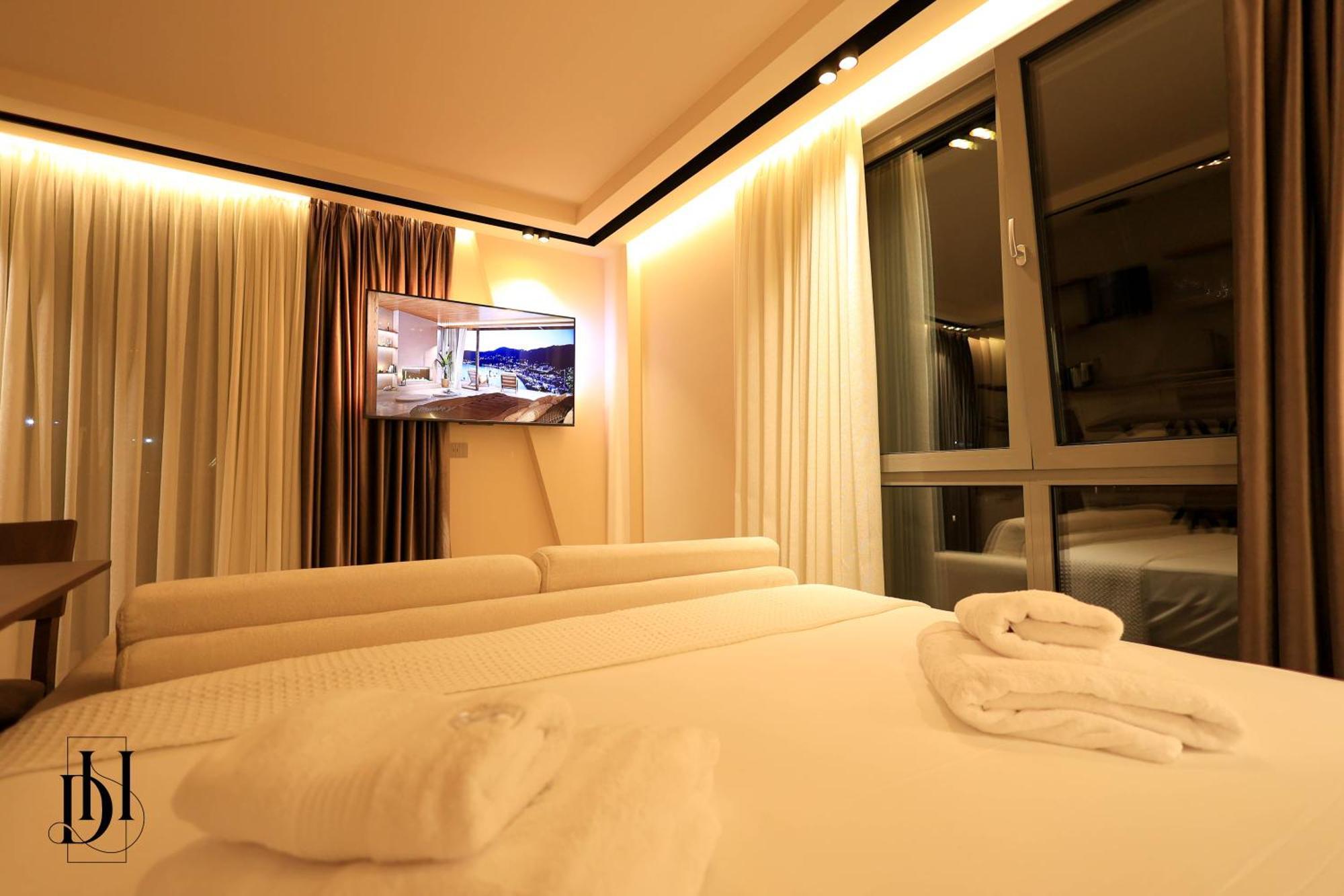 Deha Rooms & Apartments Тирана Экстерьер фото