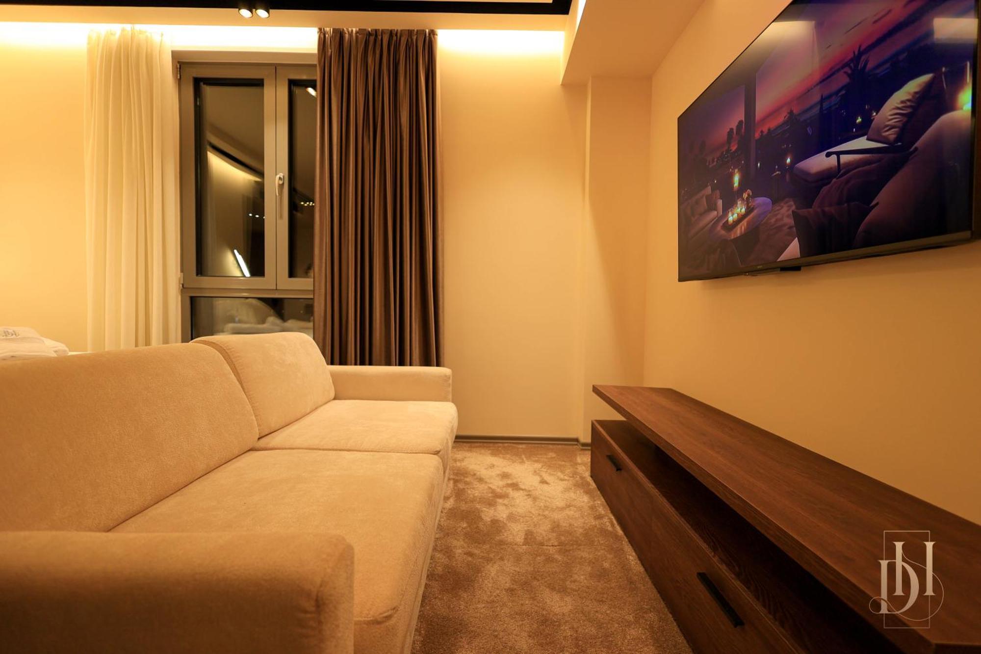 Deha Rooms & Apartments Тирана Экстерьер фото
