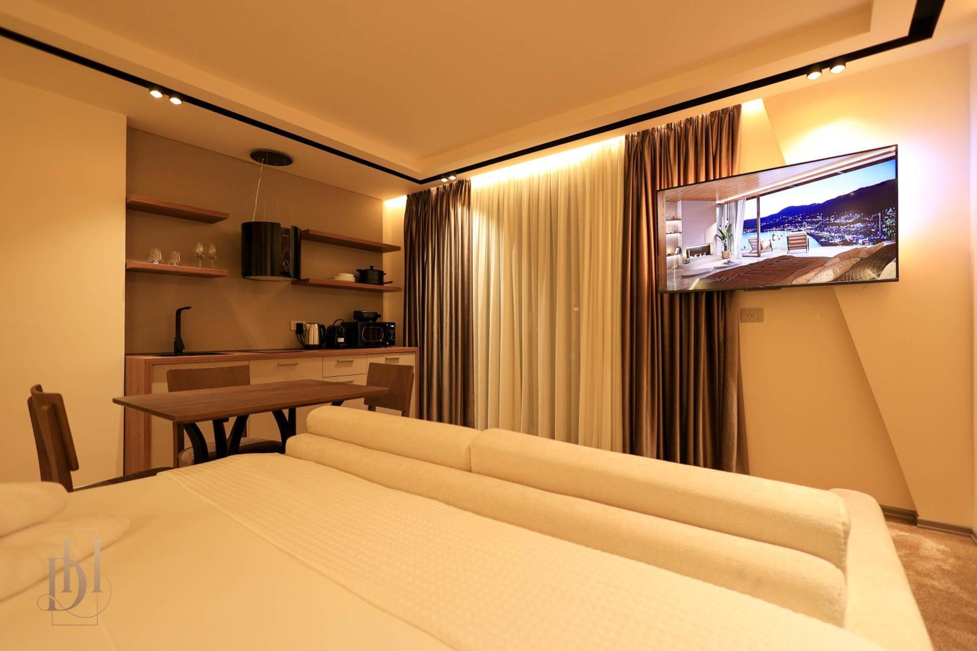 Deha Rooms & Apartments Тирана Экстерьер фото