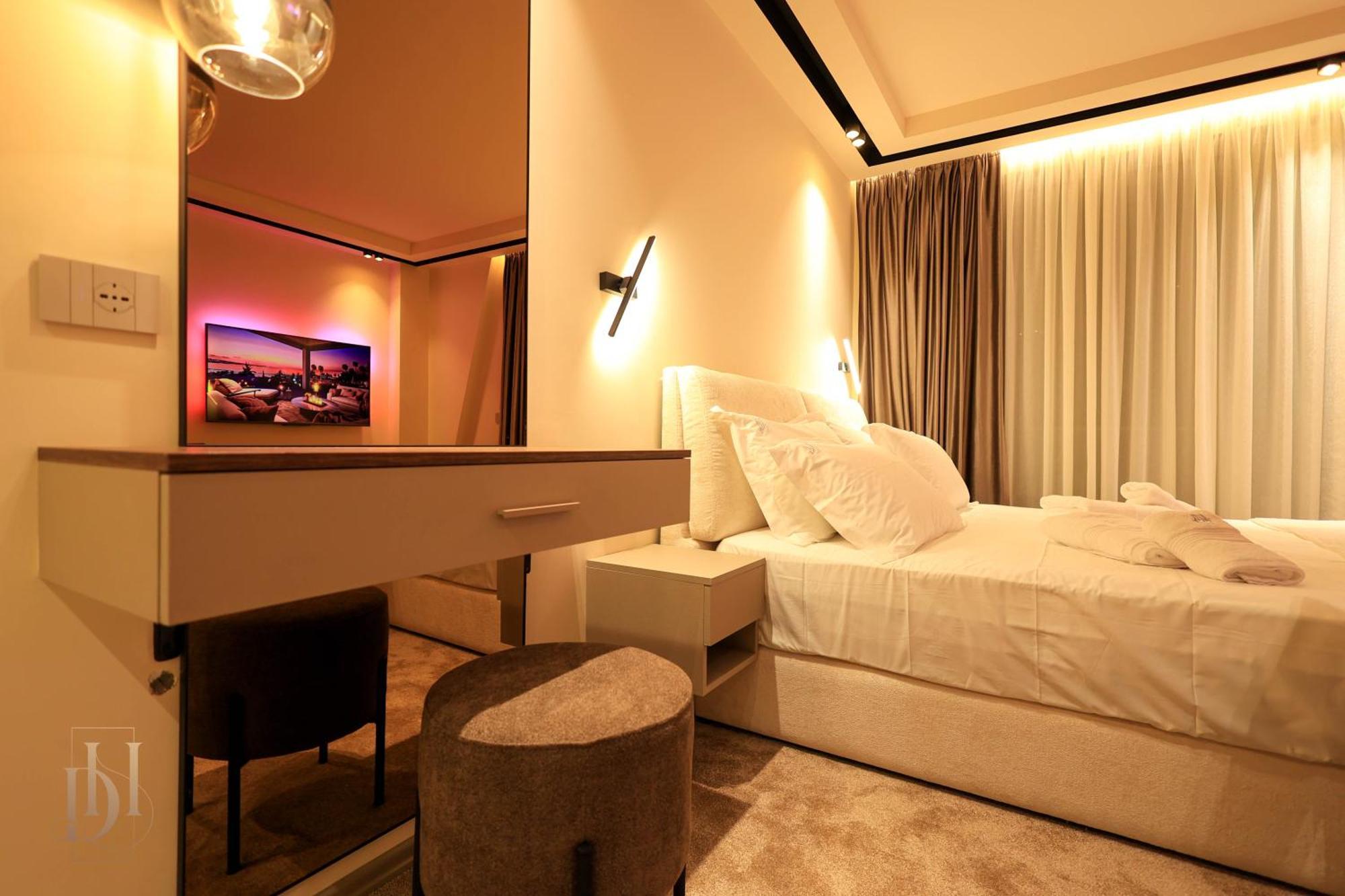 Deha Rooms & Apartments Тирана Экстерьер фото